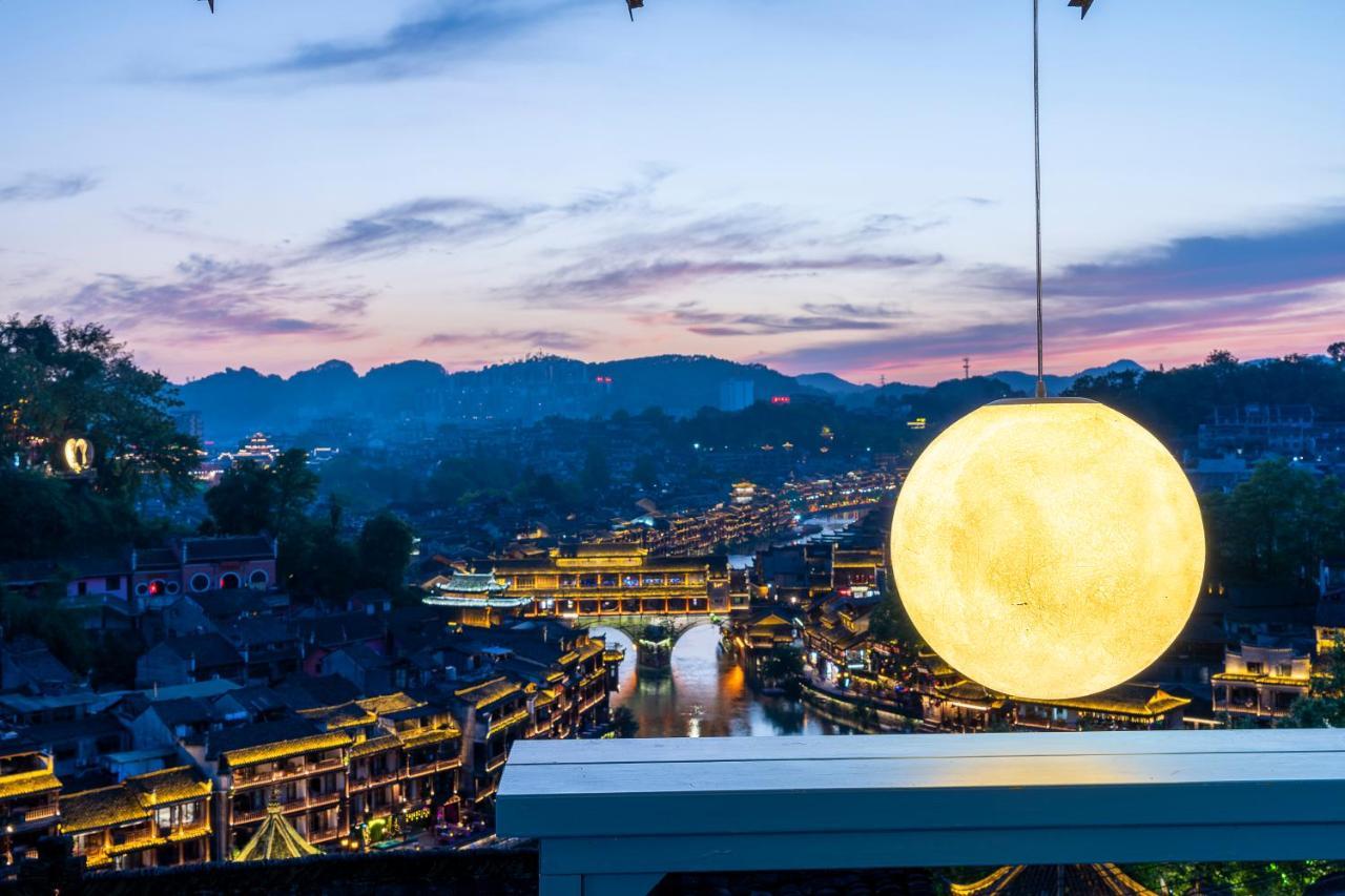 Phoenix Best River View B&B Fenghuang Exterior photo