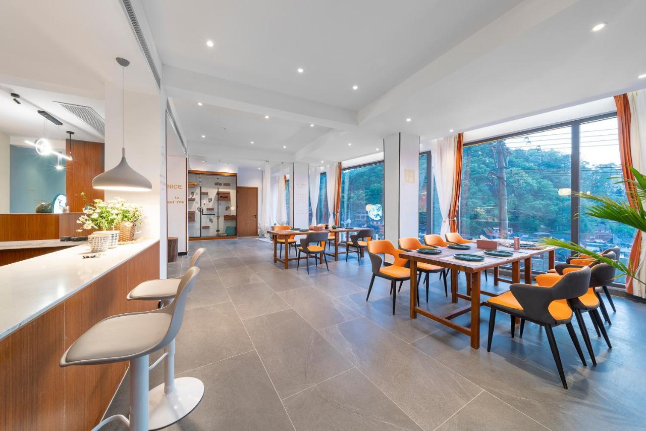 Phoenix Best River View B&B Fenghuang Exterior photo