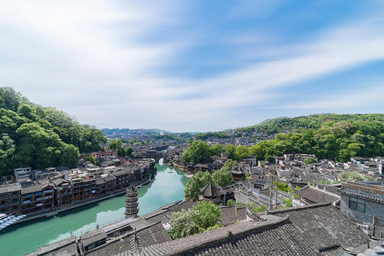 Phoenix Best River View B&B Fenghuang Exterior photo