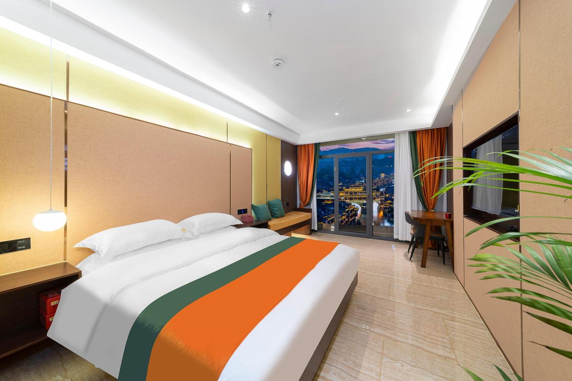 Phoenix Best River View B&B Fenghuang Exterior photo